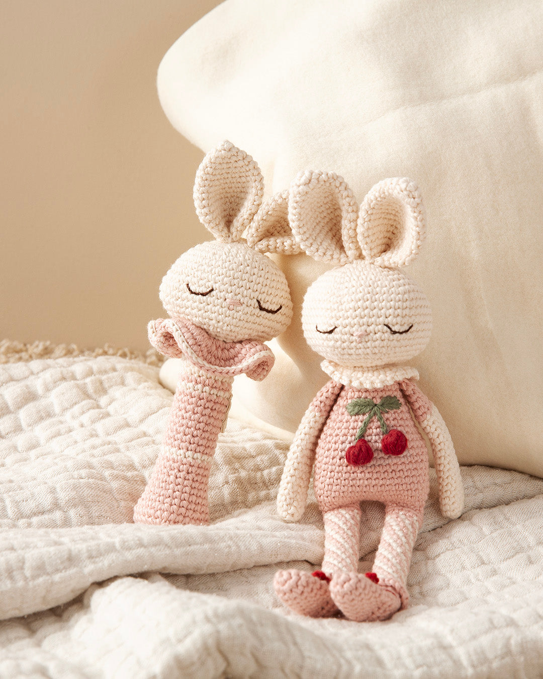Patti Oslo Norge Britney Kaninen Kosebamse | rosa Organic Soft Toys