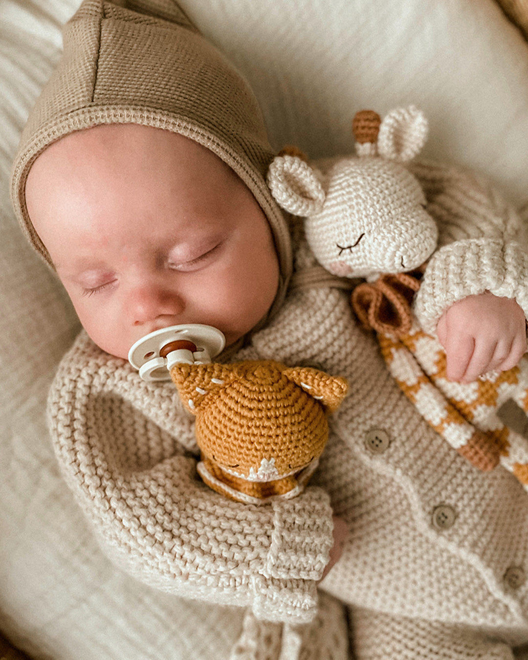 Patti Oslo Norge Goldie Giraffe | ochre overall Organic Soft Toys