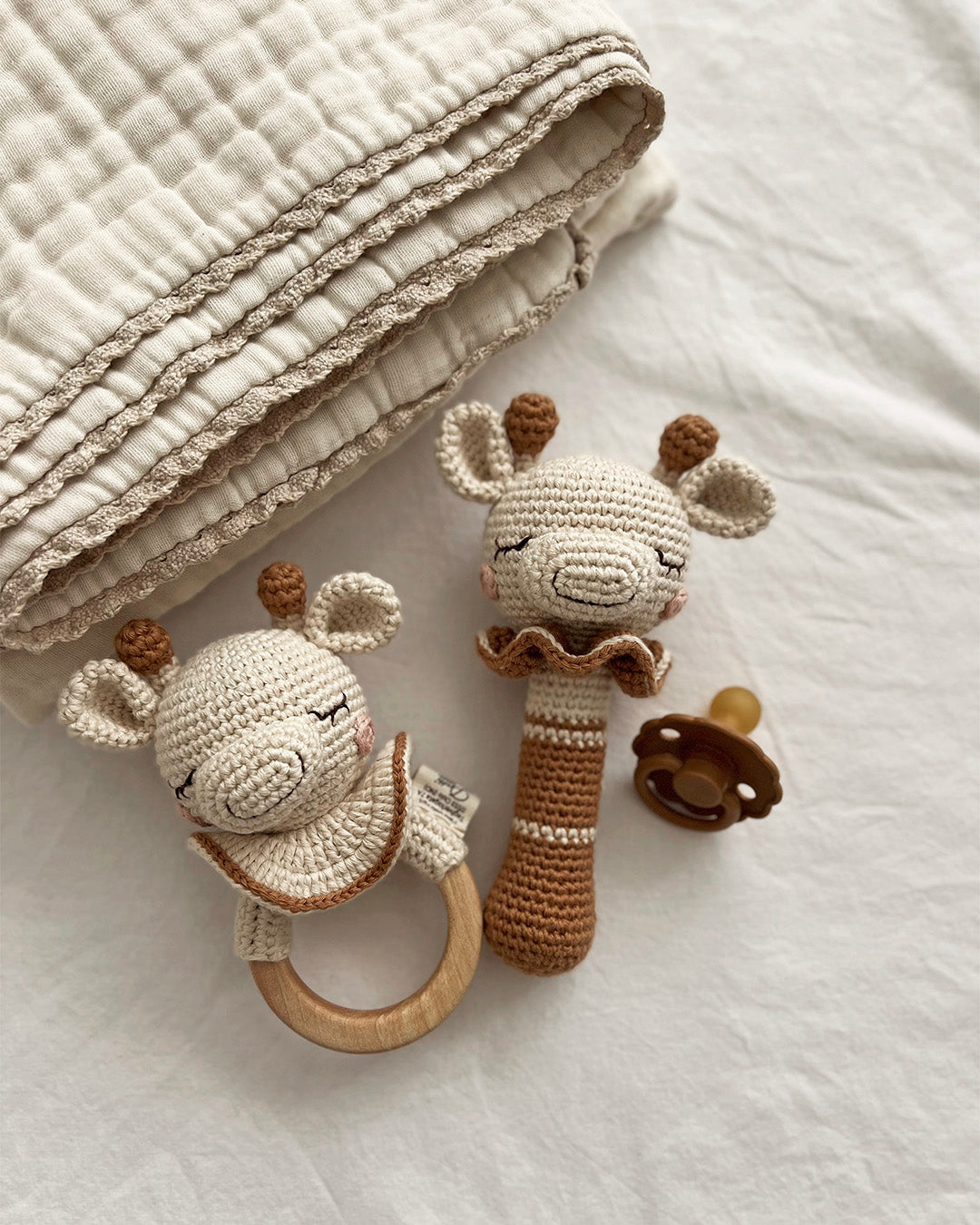 Patti Oslo Norge Goldie Sjiraffen Rangle | caramel Teething Rings & Rattles & Baby Gym Toys