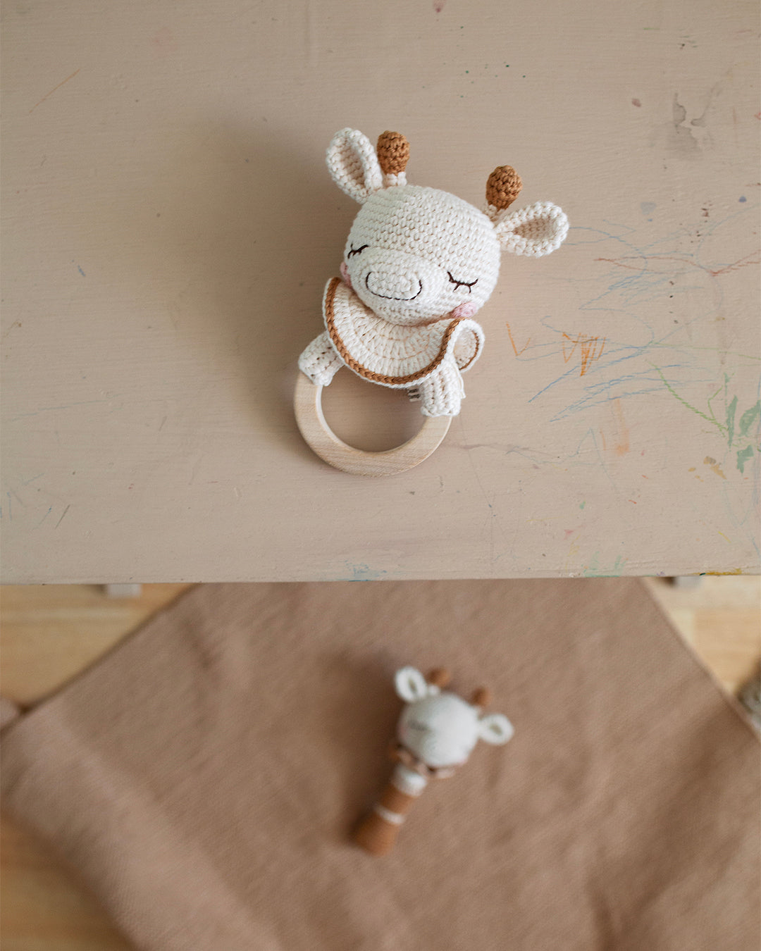 Patti Oslo Norge Goldie the Giraffe Teething Ring I caramel Teething Rings & Rattles & Baby Gym Toys