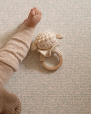Patti Oslo Norge Lam Bitering | ecru Teething Rings & Rattles & Baby Gym Toys