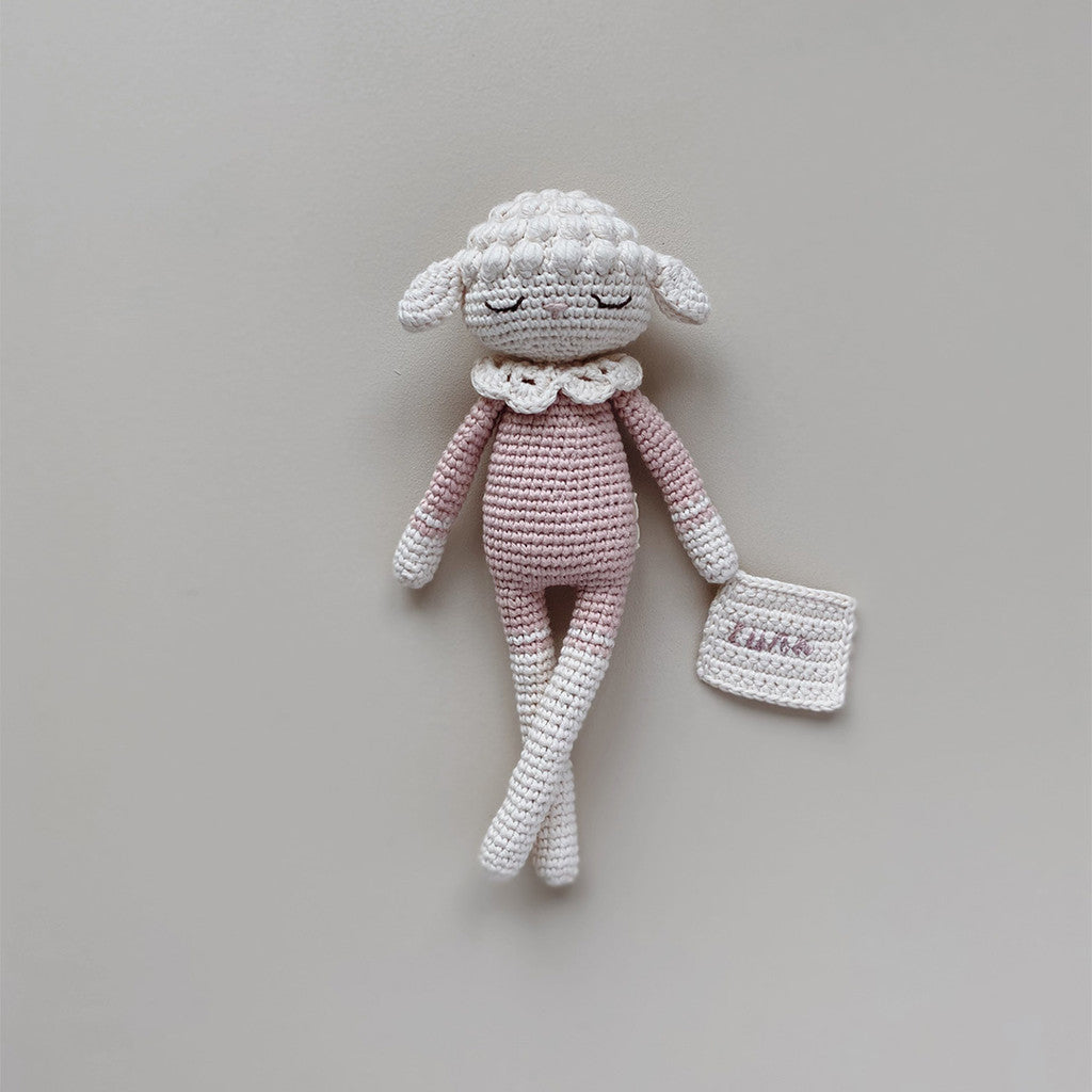 Patti Oslo Norge Personalised Lilli Lamb I rosa Organic Soft Toys