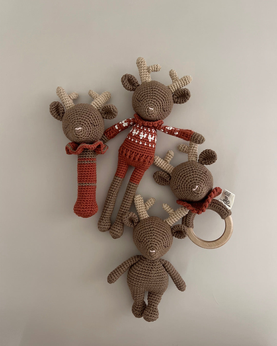 Patti Oslo Norge Robin Reinsdyr Bitering | cherry red Teething Rings & Rattles & Baby Gym Toys